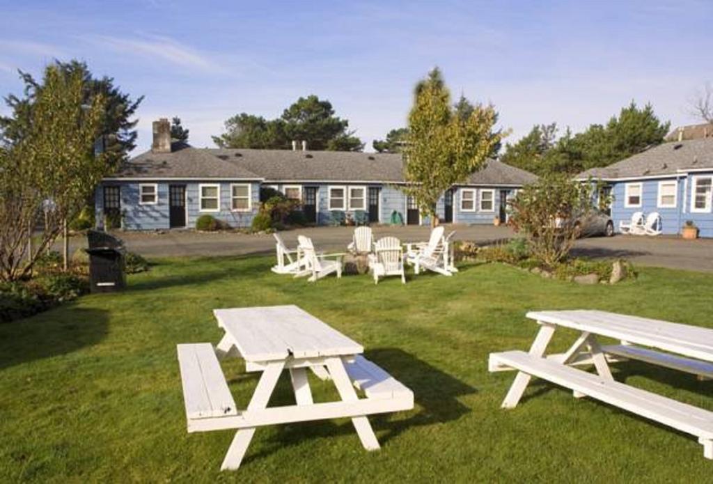 Mcbee Cottages 캐논비치 외부 사진