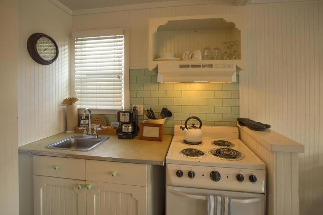 Mcbee Cottages 캐논비치 외부 사진